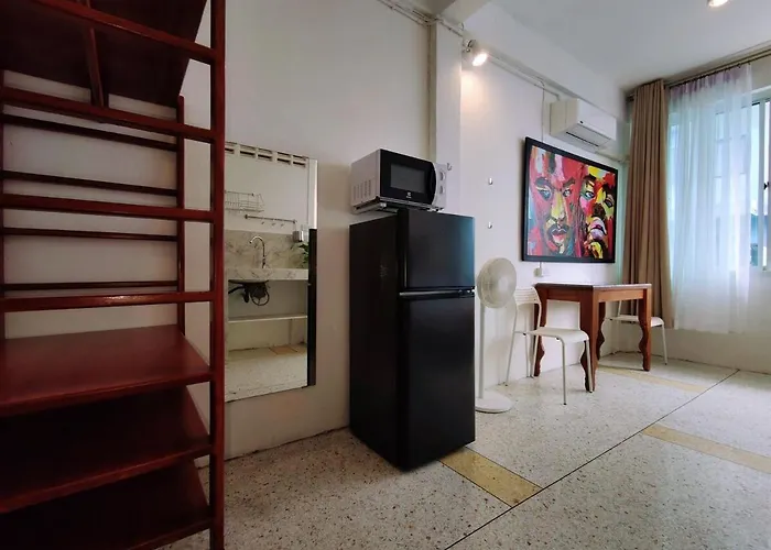 Lumphini 7 Townhouse Master Authentic Bkk Comfort Apartment *